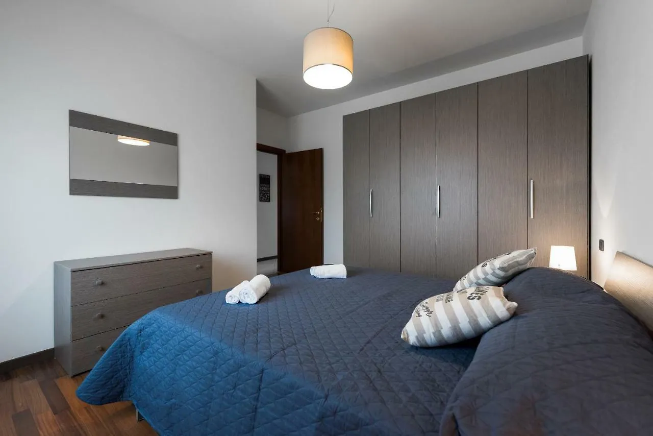 Apartment Ferienwohnung Ortaglia B2 Torri Del Benaco Italien